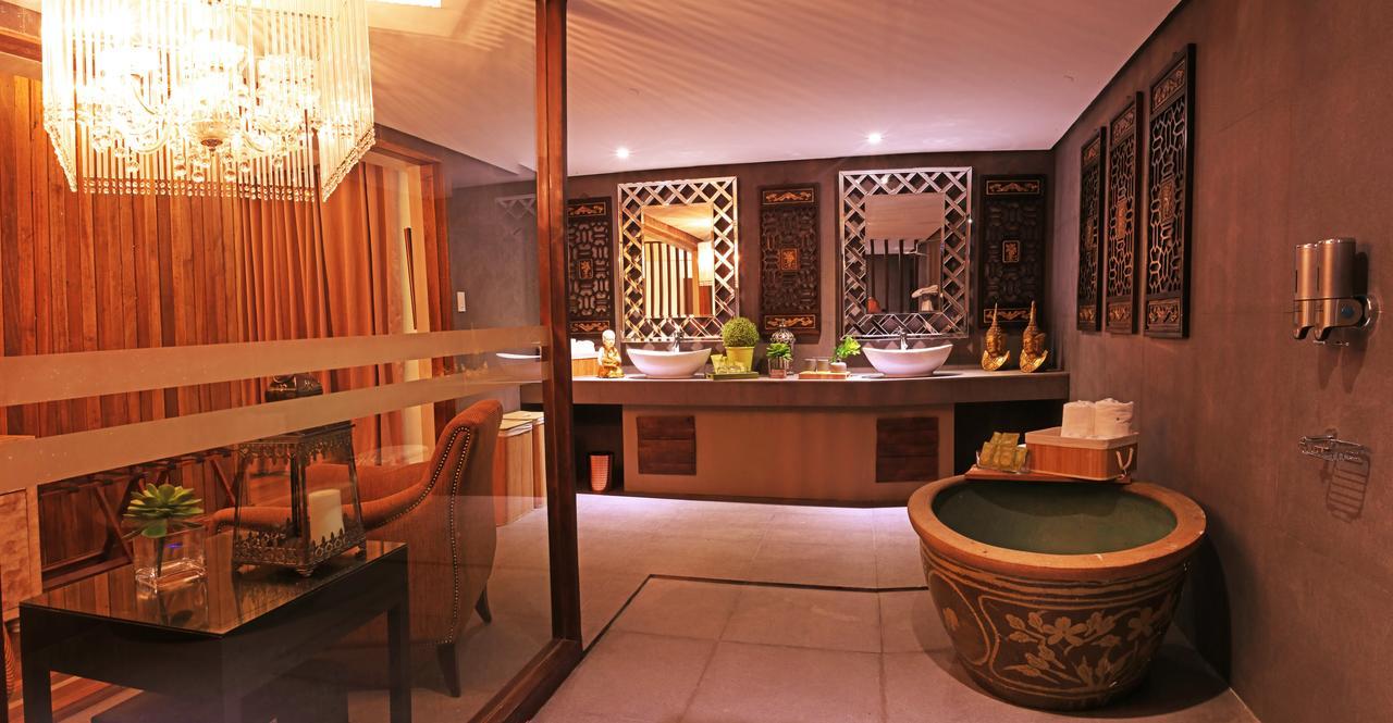 The Oriental Luxury Suites Alfonso Rum bild